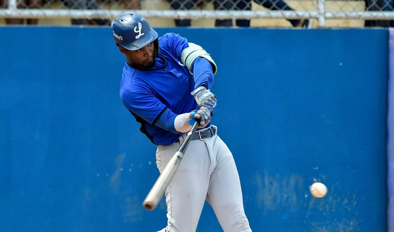 Martínez remolca cuatro; Licey empata con Águilas