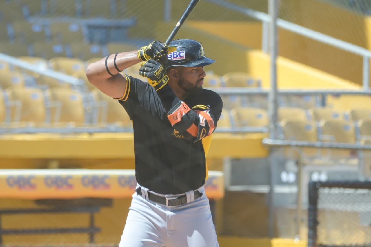 Águilas aplastan 10-2 a Granjeros de Moca en pretemporada