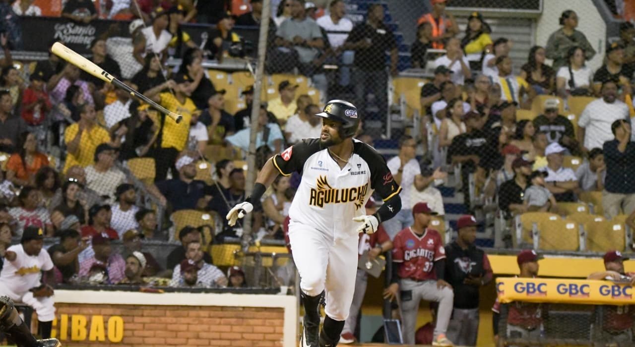 Águilas, Toros y Licey ganan en la jornada dominical