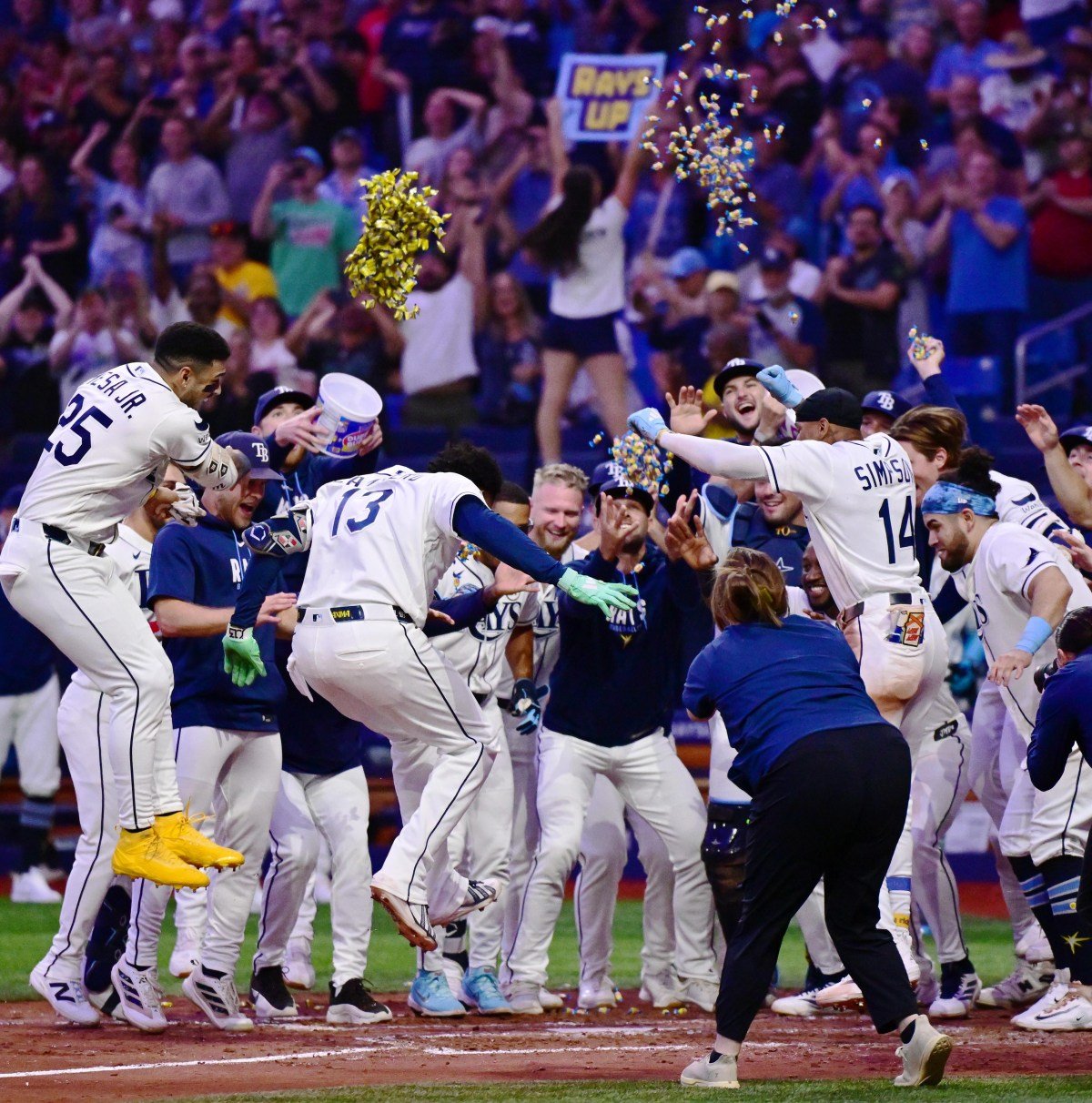 ¡Rays a la Serie Mundial! Vencen 7-3 a Guardianes