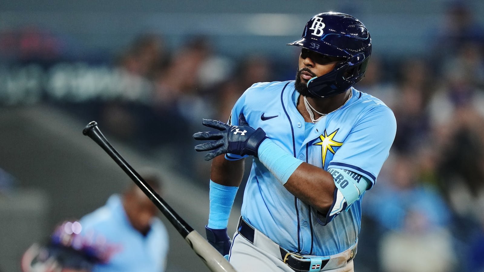 Jonrón de Caminero mete a los Rays en la Serie Mundial