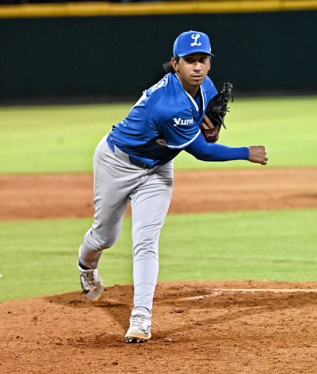 Licey aplasta 14-1 a Gigantes y toma la cima