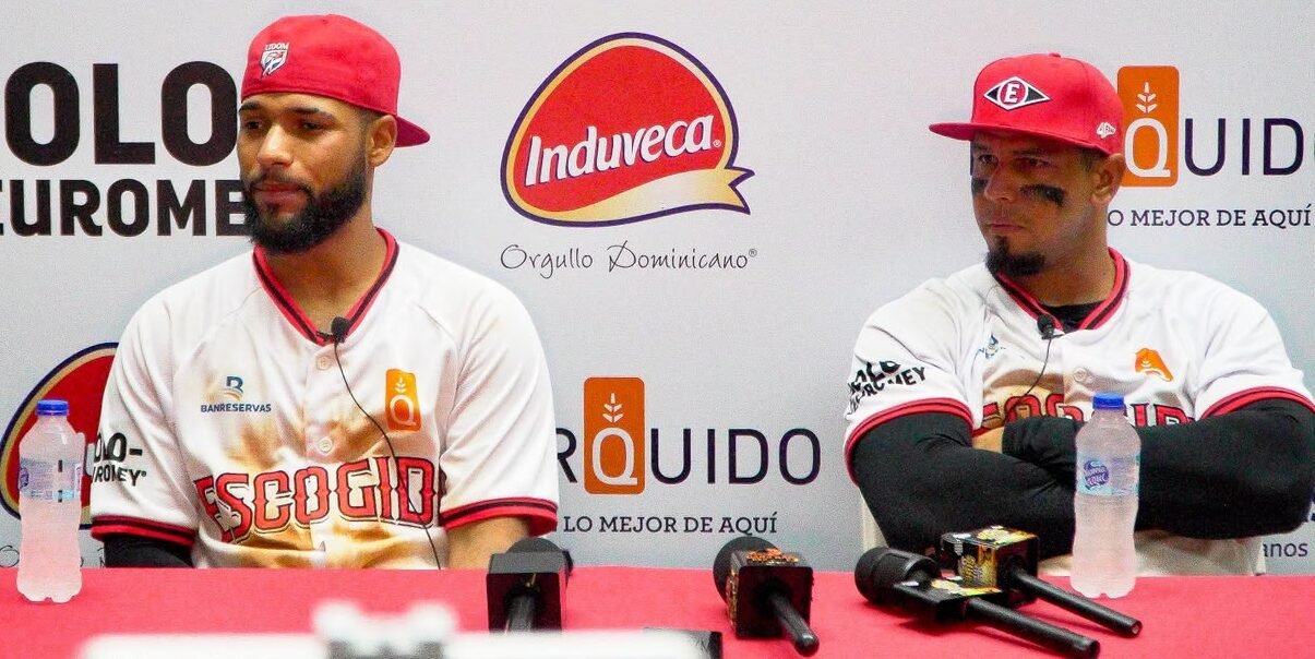 Guzmán y Hernández guían triunfo del Escogido 9-5