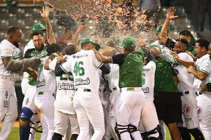 Luciano decide triunfo 12-11 de Estrellas