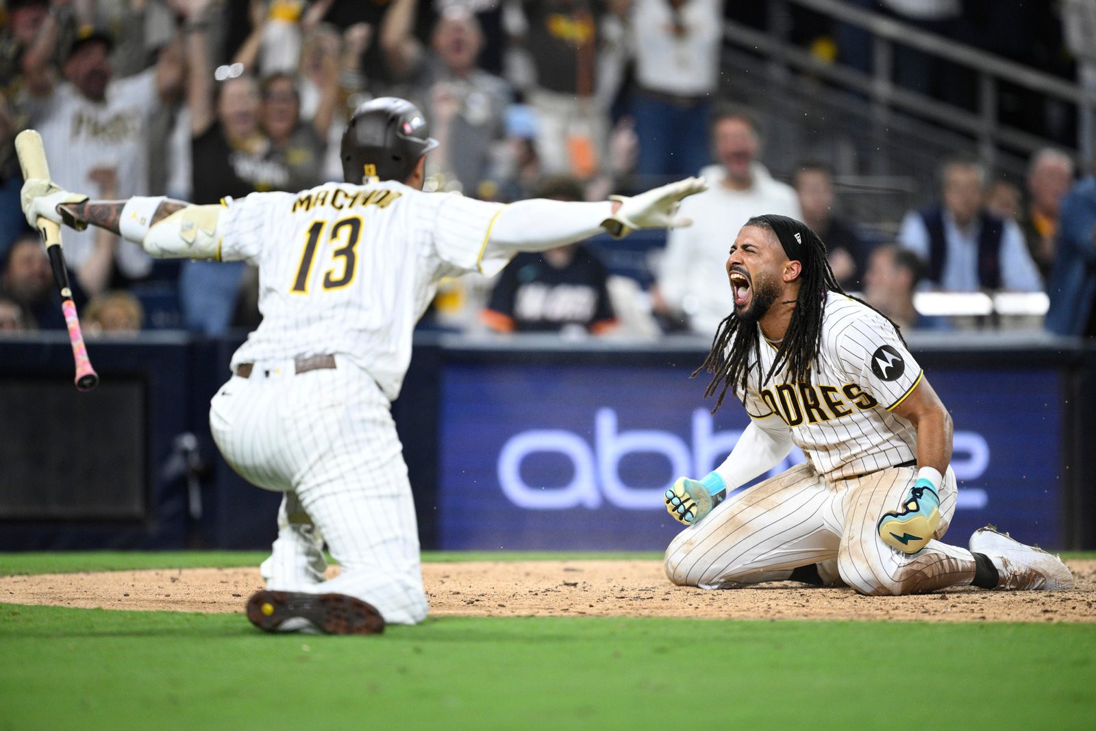 Los Padres se ponen rápidamente por delante en una contundente goleada a los Cubs