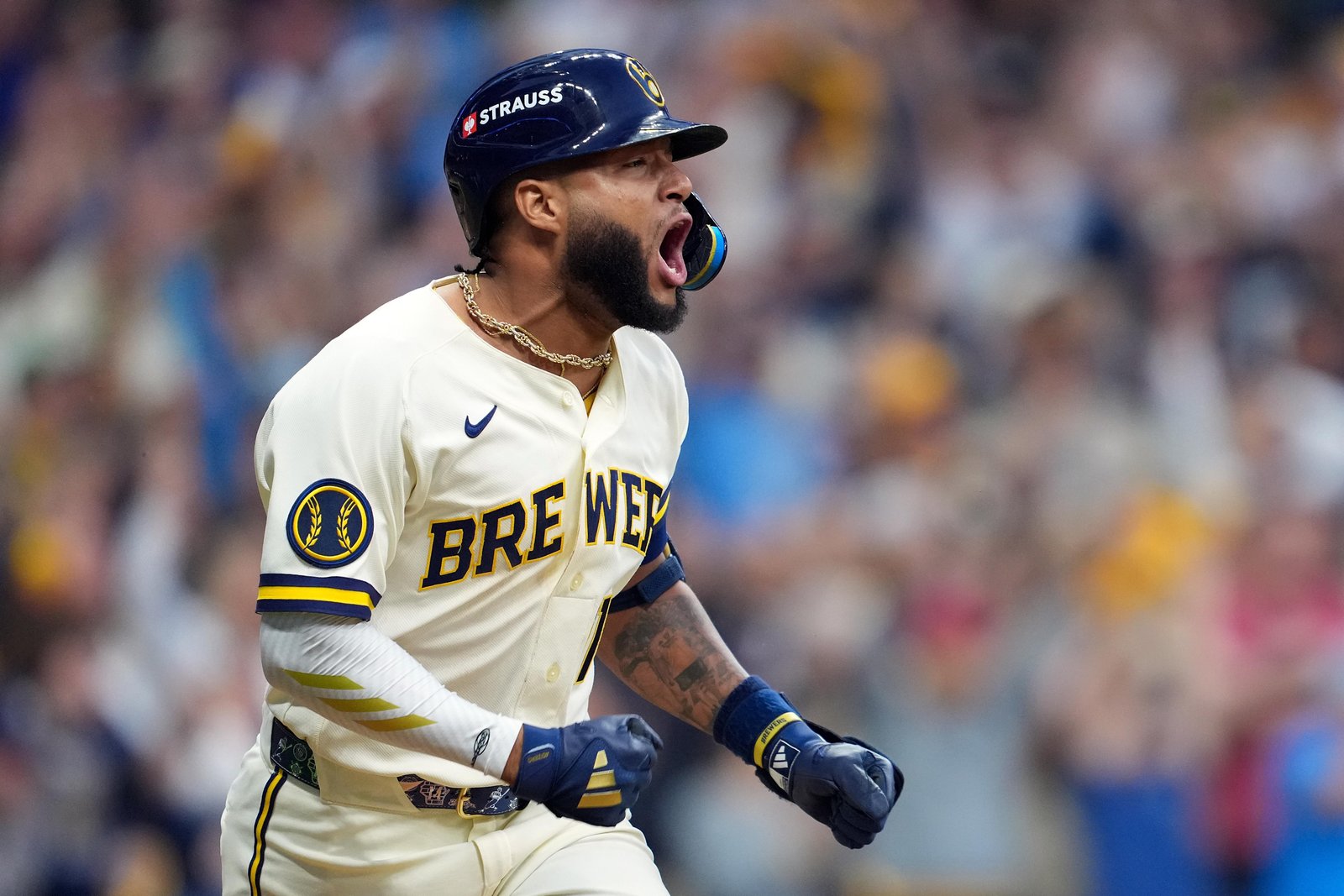¿Se están volviendo los Brewers más decisivos en la postemporada?