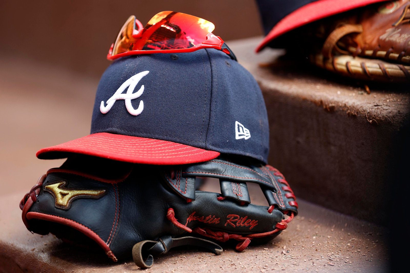 Bravos firman al receptor cubano Anthony Calderon en la clase internacional
