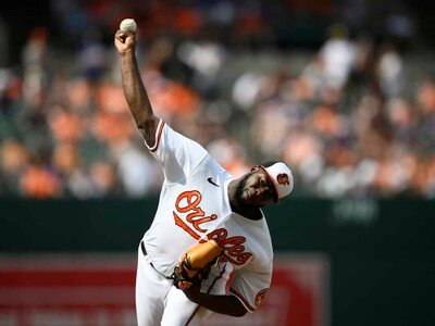 Félix Bautista vuelve al bullpen de los Orioles después de 14 meses