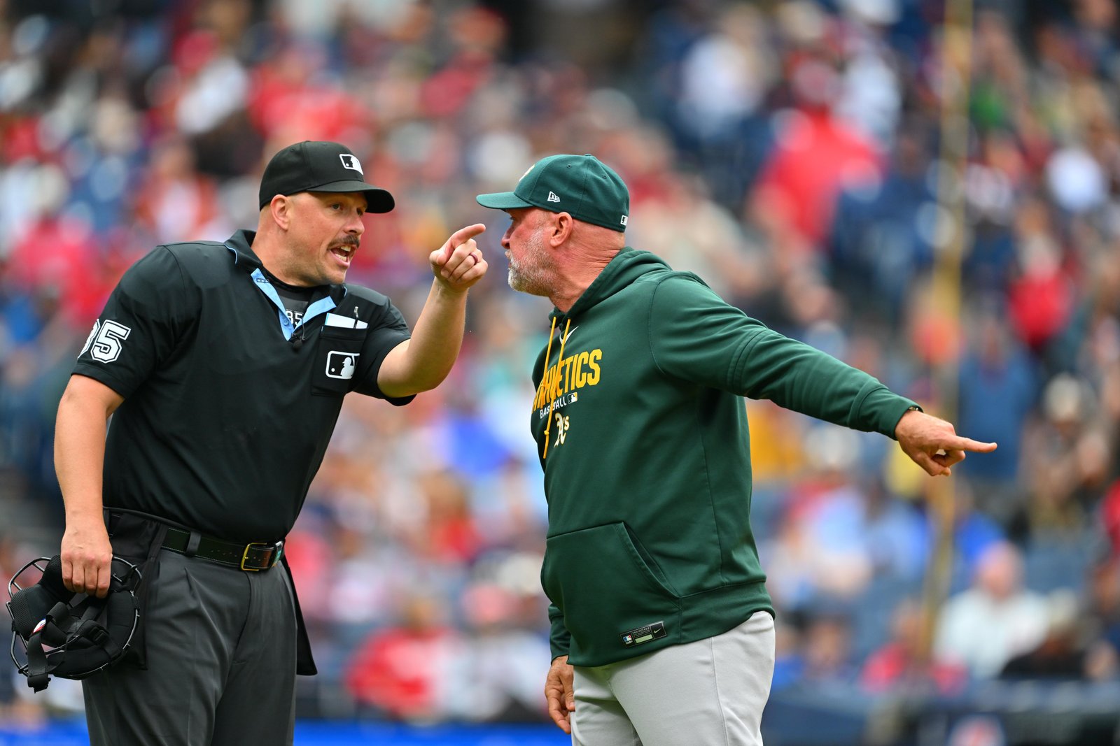 Rumores de los A's: ¿Kotsay se queda?