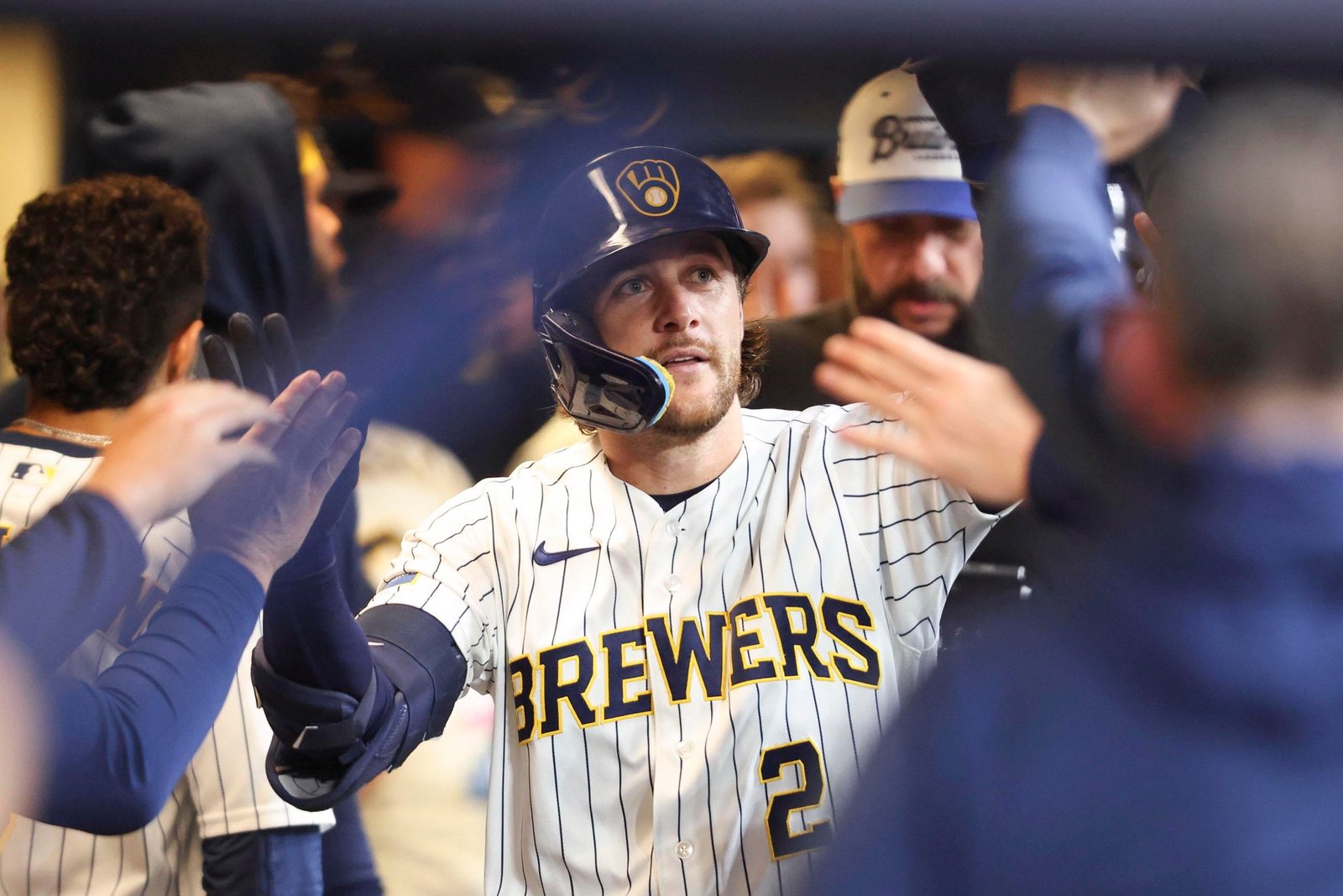 Echa un vistazo a los nominados de los Brewers a los premios de toda la MLB