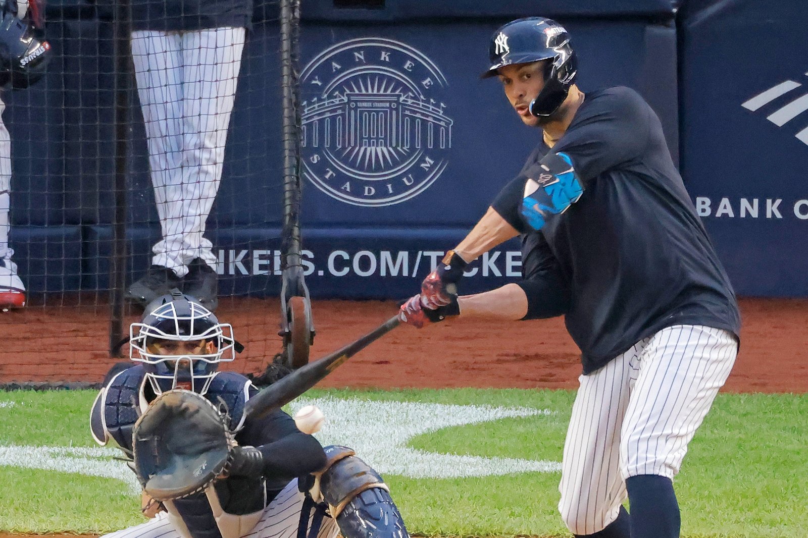 Giancarlo Stanton intentó demostrar que está en plena forma y listo para los playoffs en la última prueba con los Yankees