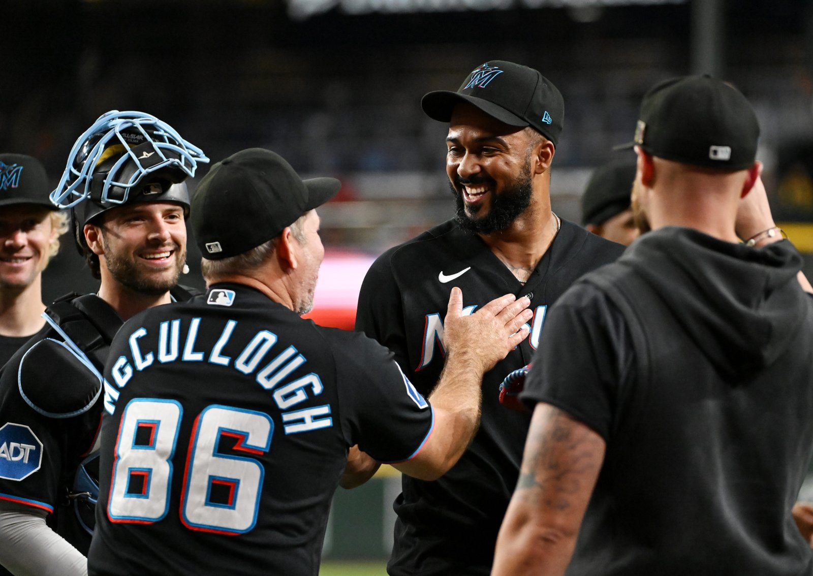 Las impresionantes hazañas de Sandy Alcántara salvan la temporada de los Marlins… por ahora